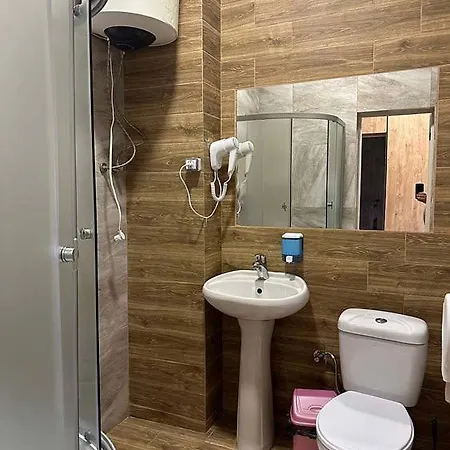 Hotel чертур Yavory